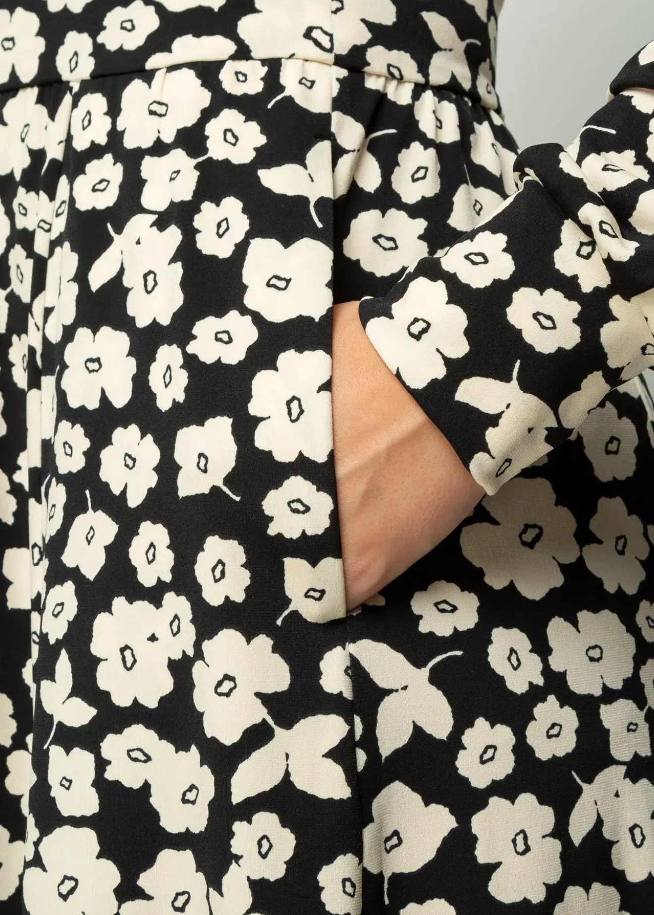 Vanilia Blouse Jurk Met Bloemenprint Black/Warm Ecru Discount