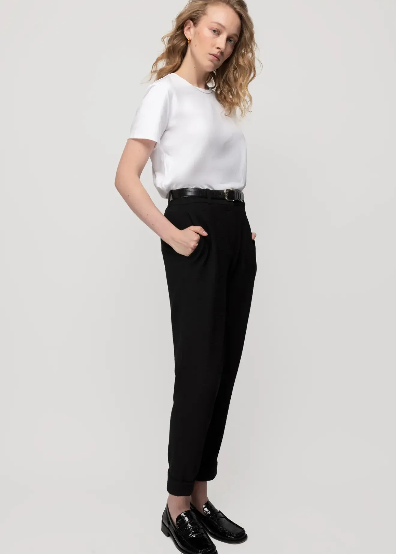 Vanilia Crinkle Structuur Chino Zwart Best