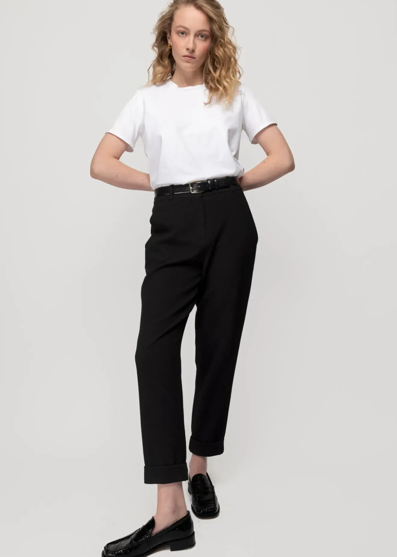 Vanilia Crinkle Structuur Chino Zwart Best