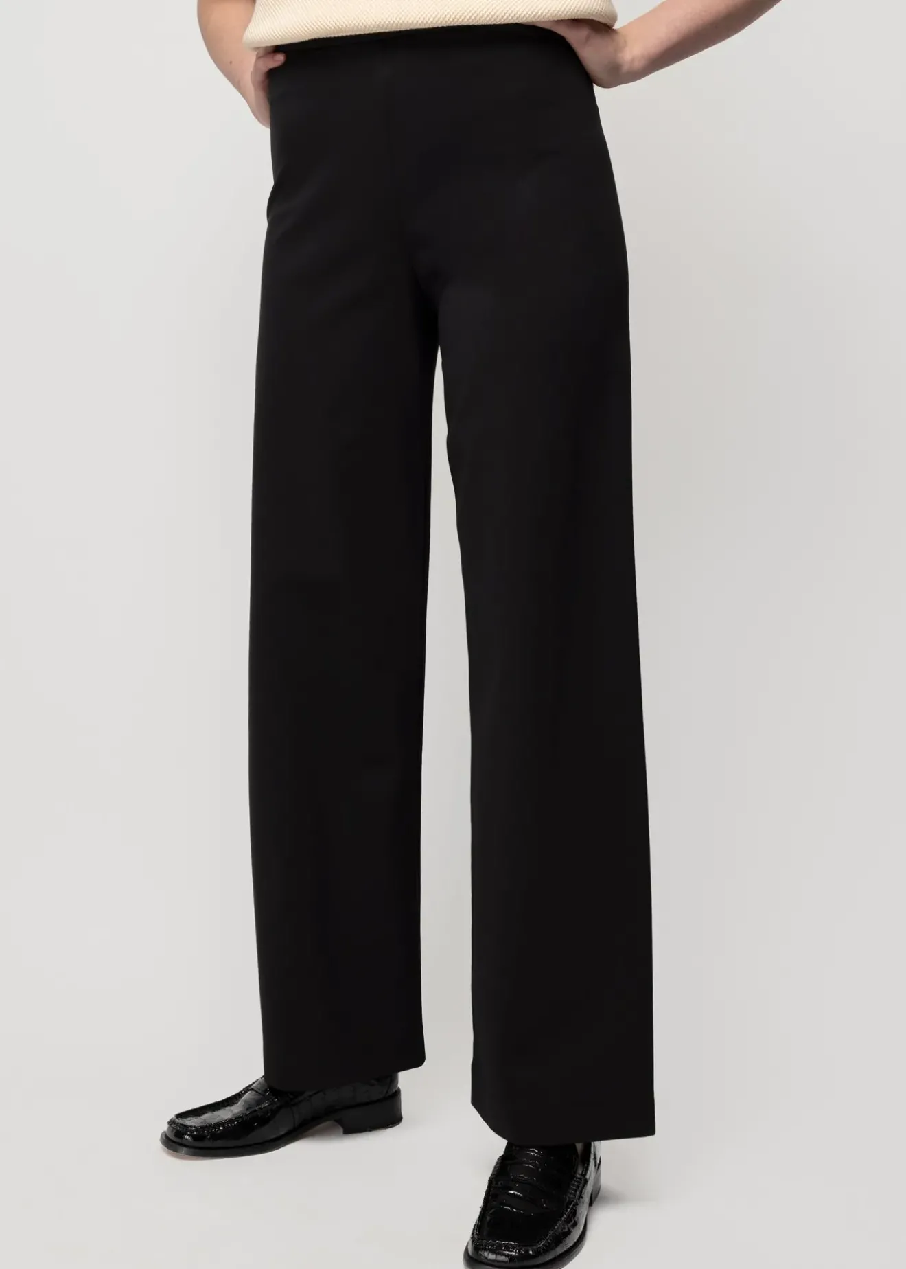 Vanilia High Tech Broek Zwart Fashion