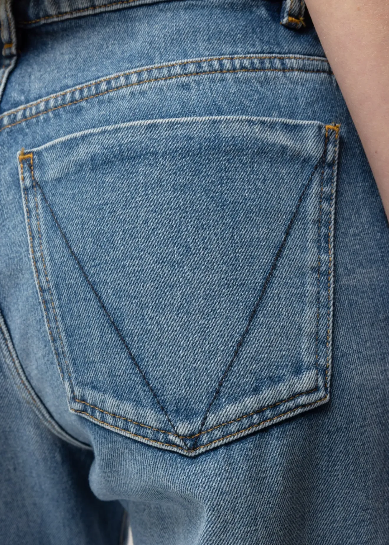 Vanilia High Waist Jeans Straight Fit Autentic Sale