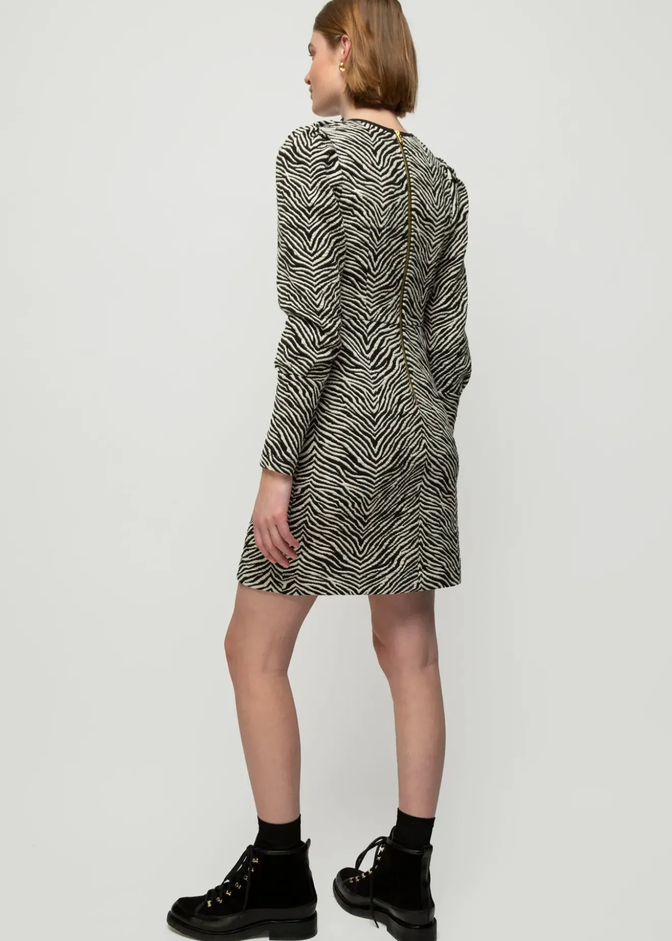 Vanilia Jacquard Zebra Jurk Black/Ecru New