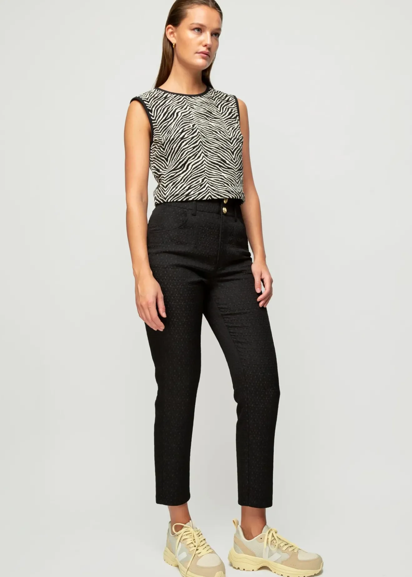 Vanilia Jacquard Zebra Top Black/Ecru Best