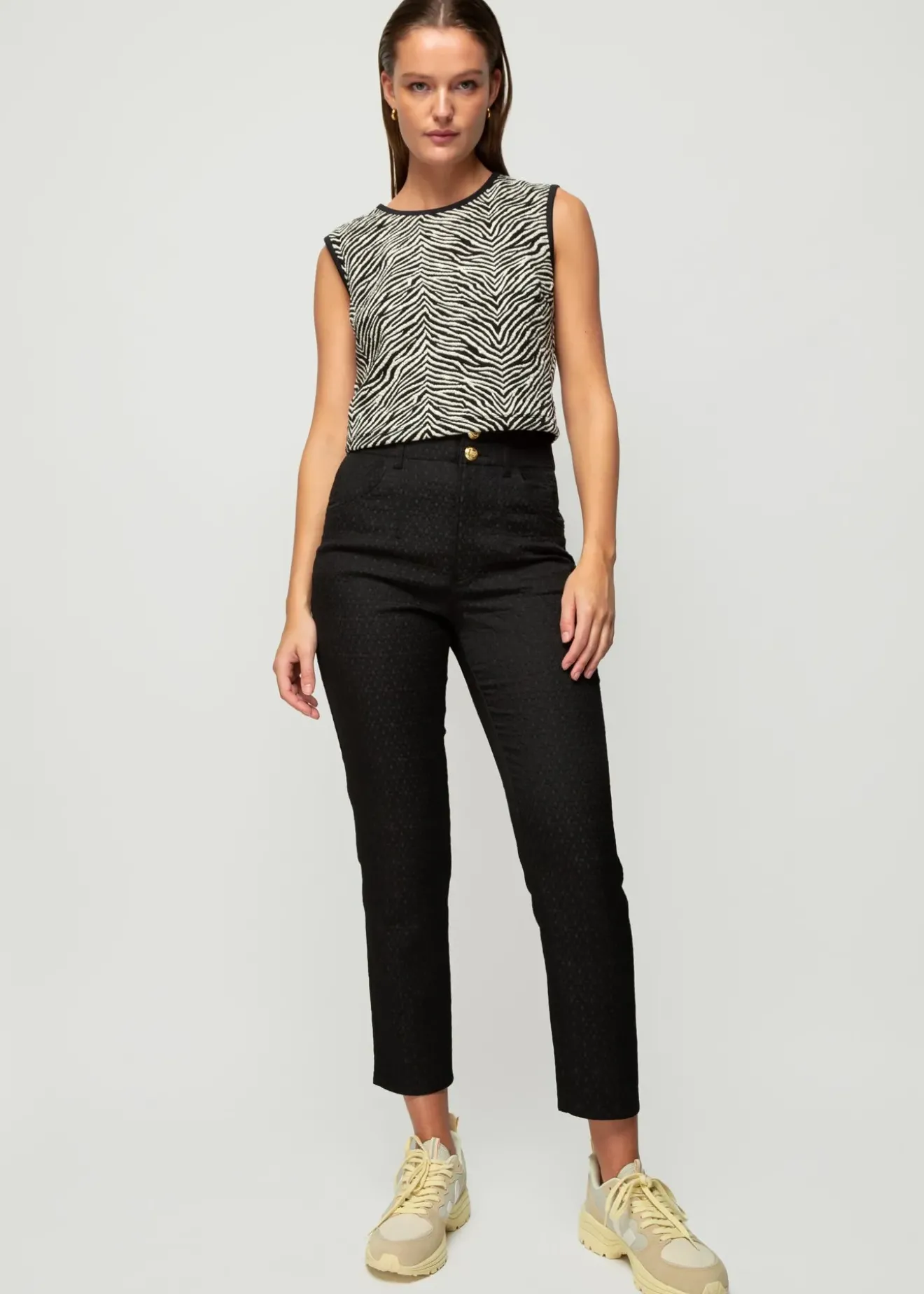 Vanilia Jacquard Zebra Top Black/Ecru Best