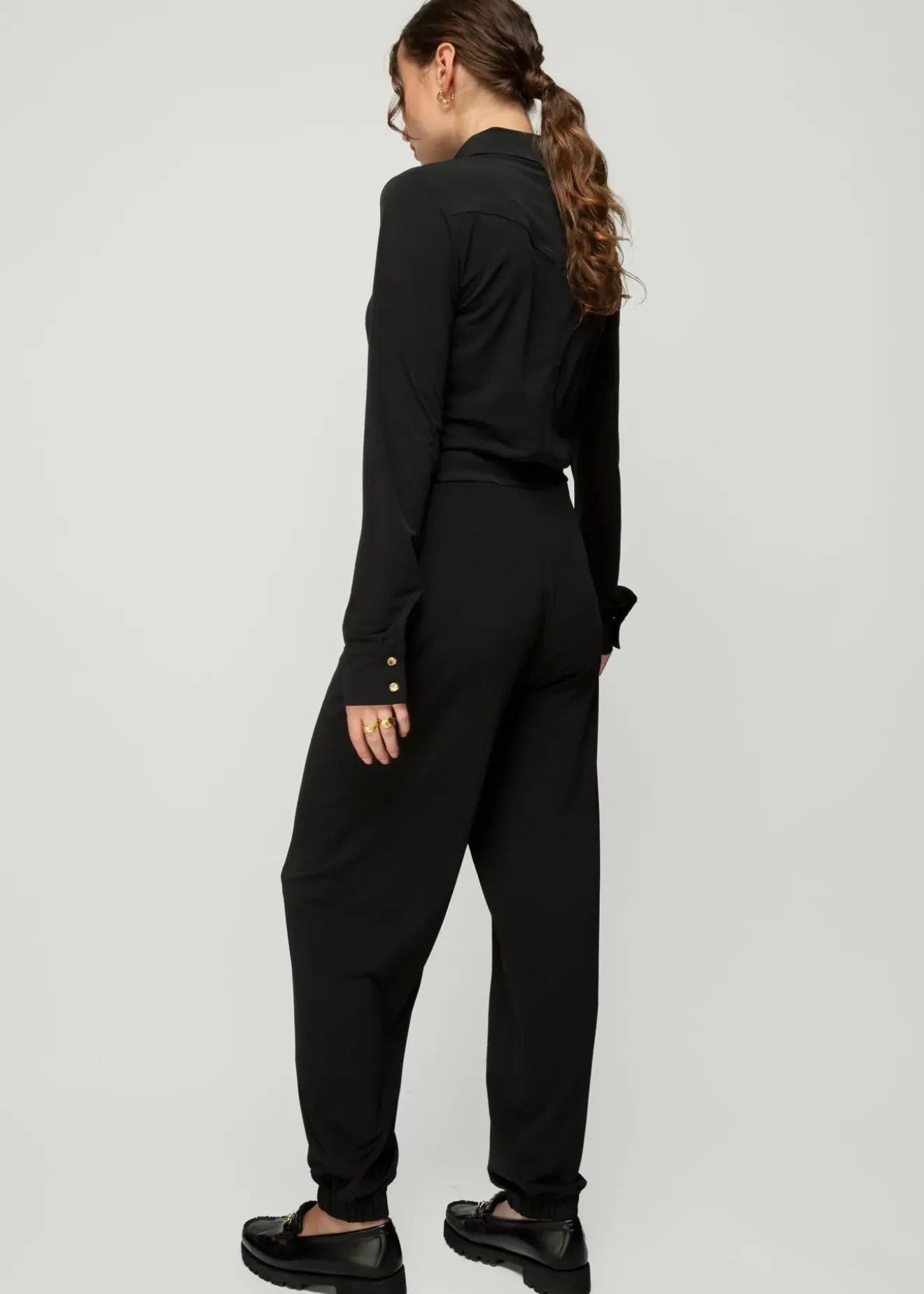 Vanilia Jumpsuit Met Gouden Knopen Zwart Clearance