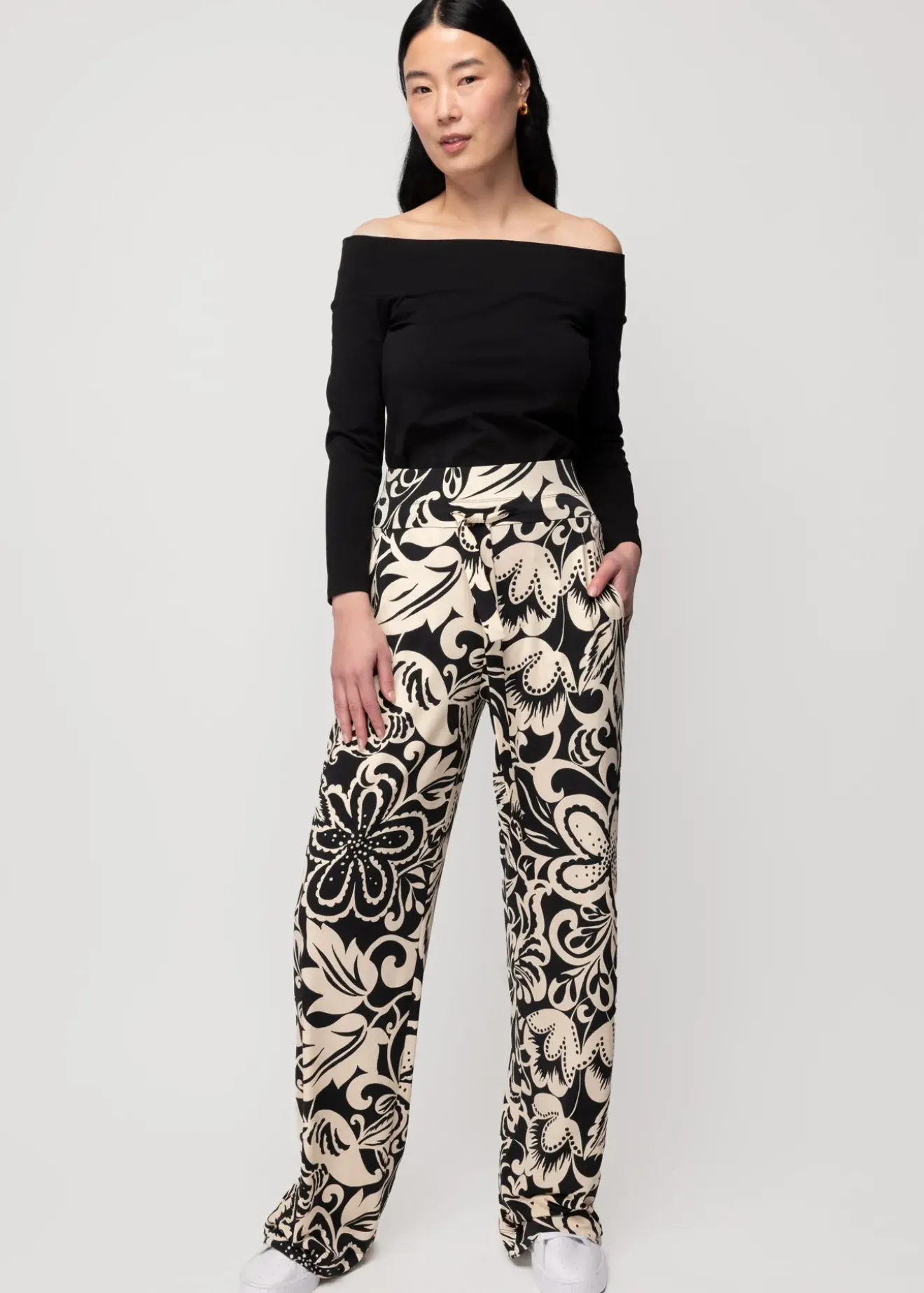 Vanilia Off Shoulder Top Zwart Best
