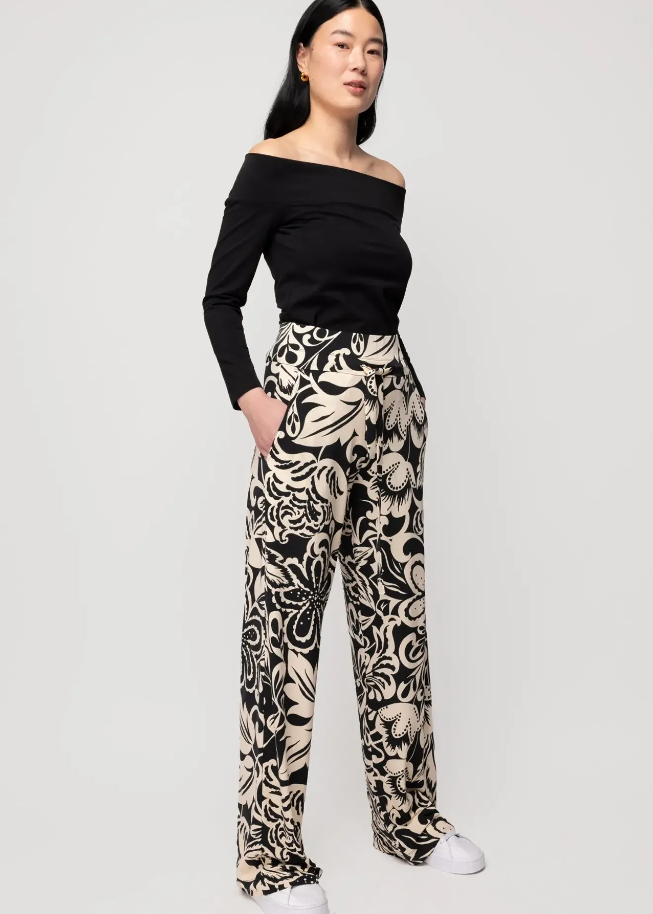 Vanilia Off Shoulder Top Zwart Best