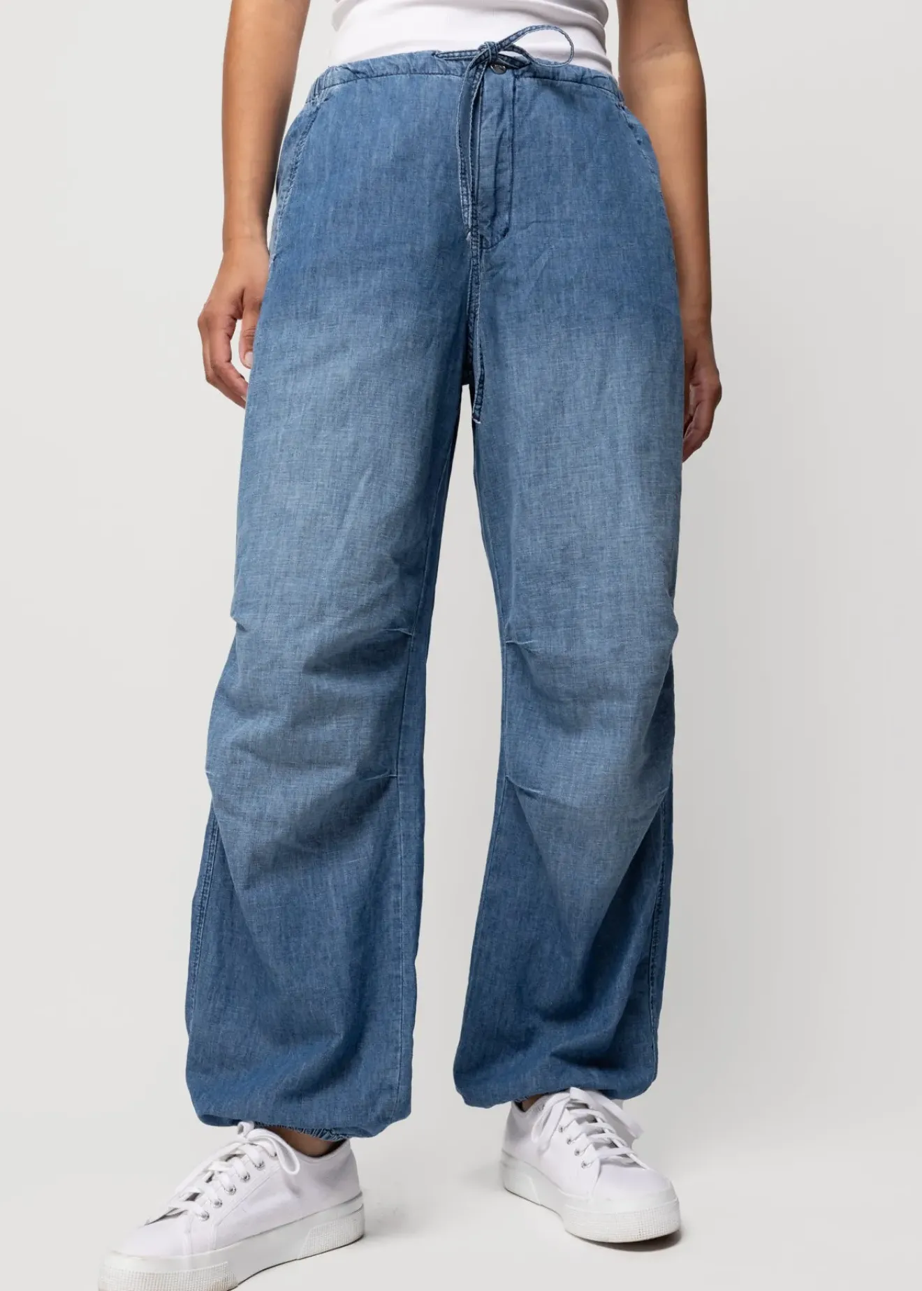 Vanilia Parachute Jeans Light Denim Sale