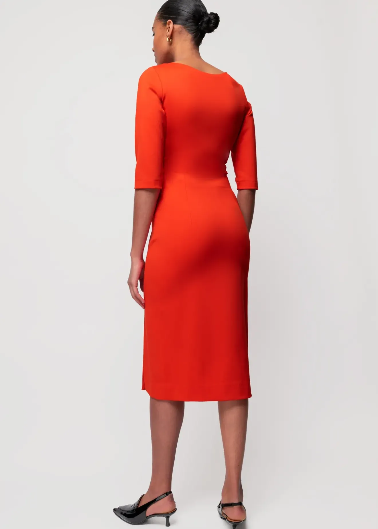 Vanilia Punto Midi Jurk Met Split Valiant Poppy Online