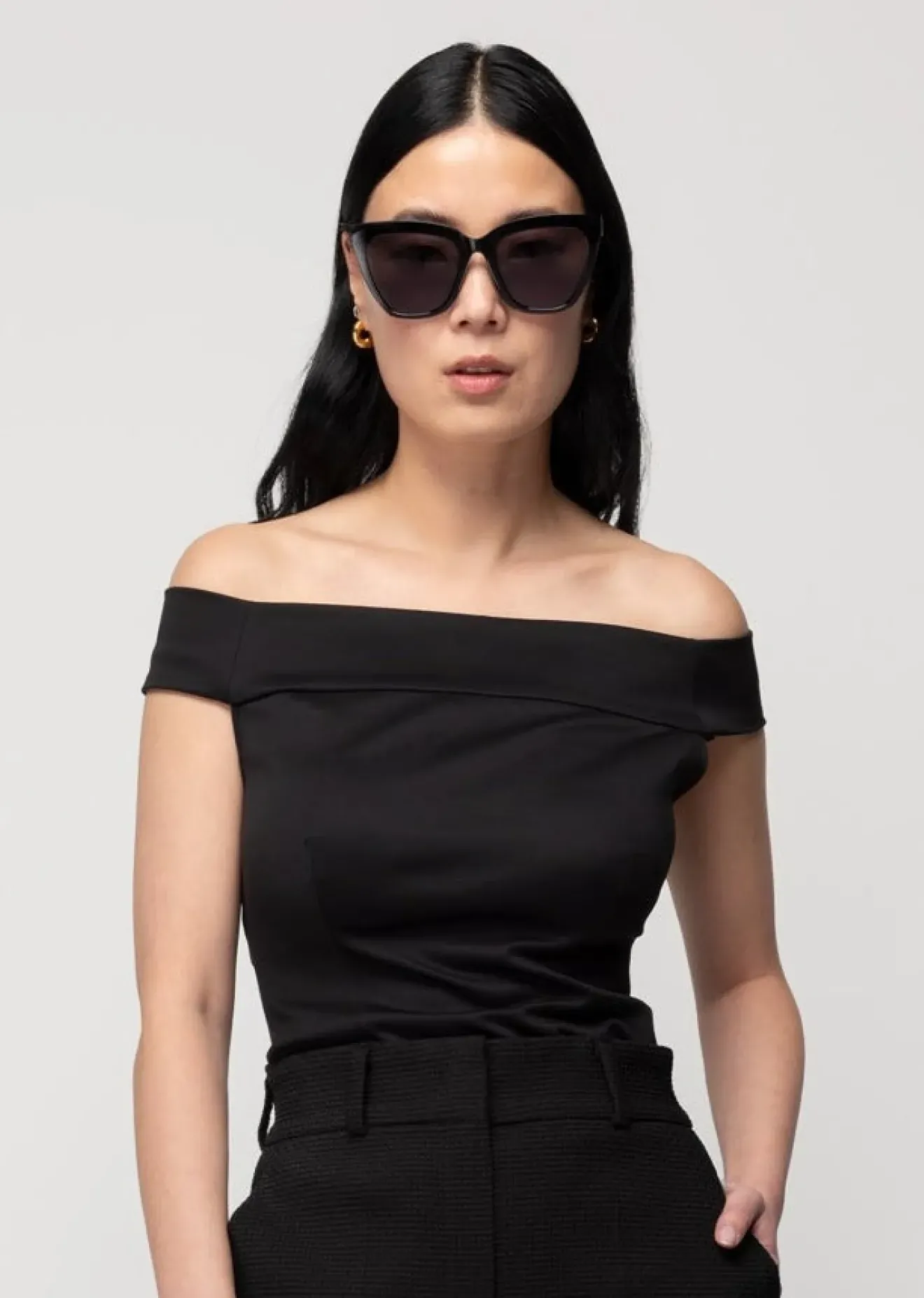 Vanilia Punto Off Shoulder Top Zwart Fashion