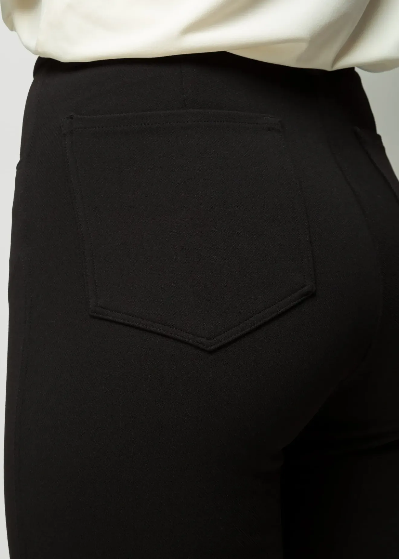 Vanilia Stretch Flaired Zwart Fashion