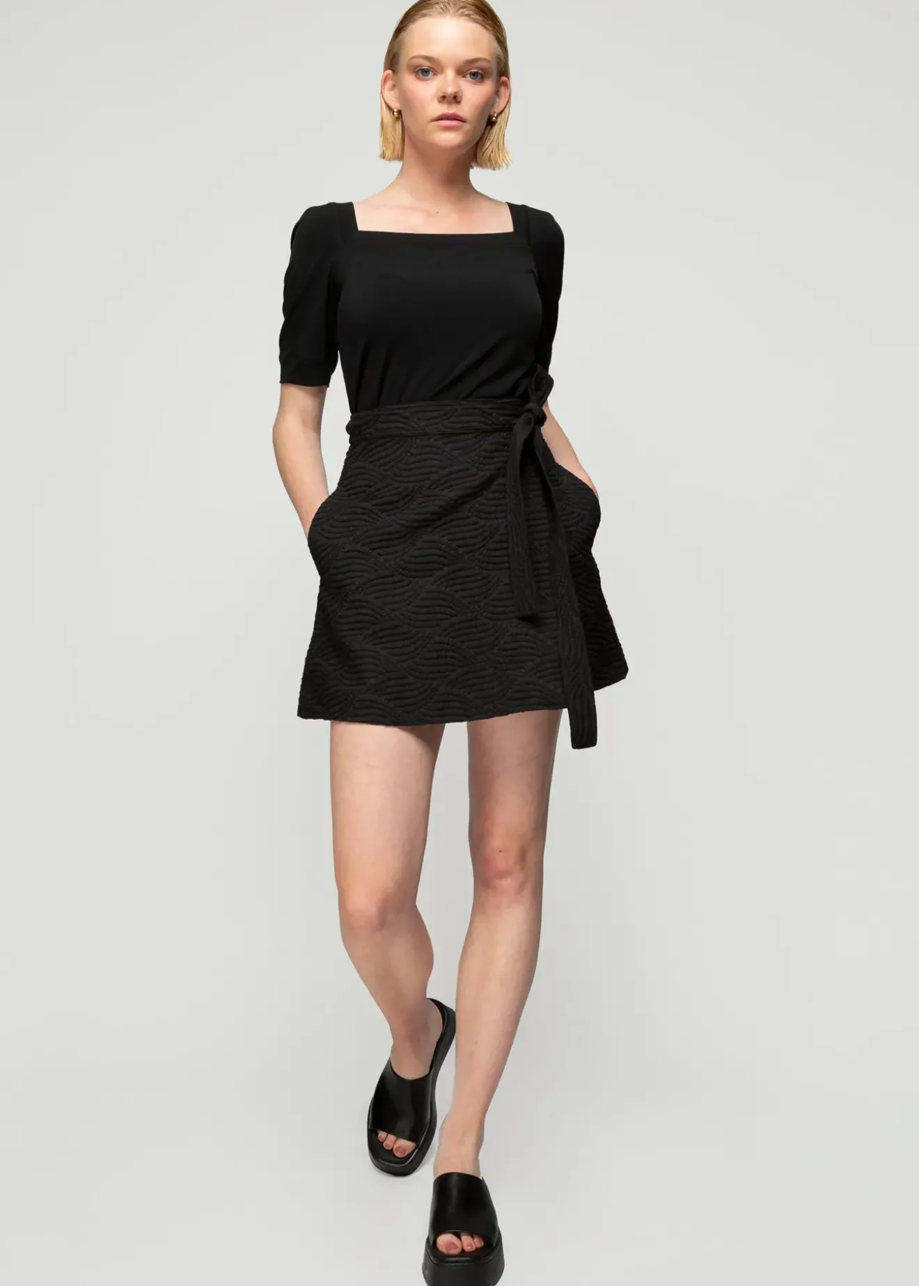 Vanilia Top Met Vierkante Hals Zwart Hot