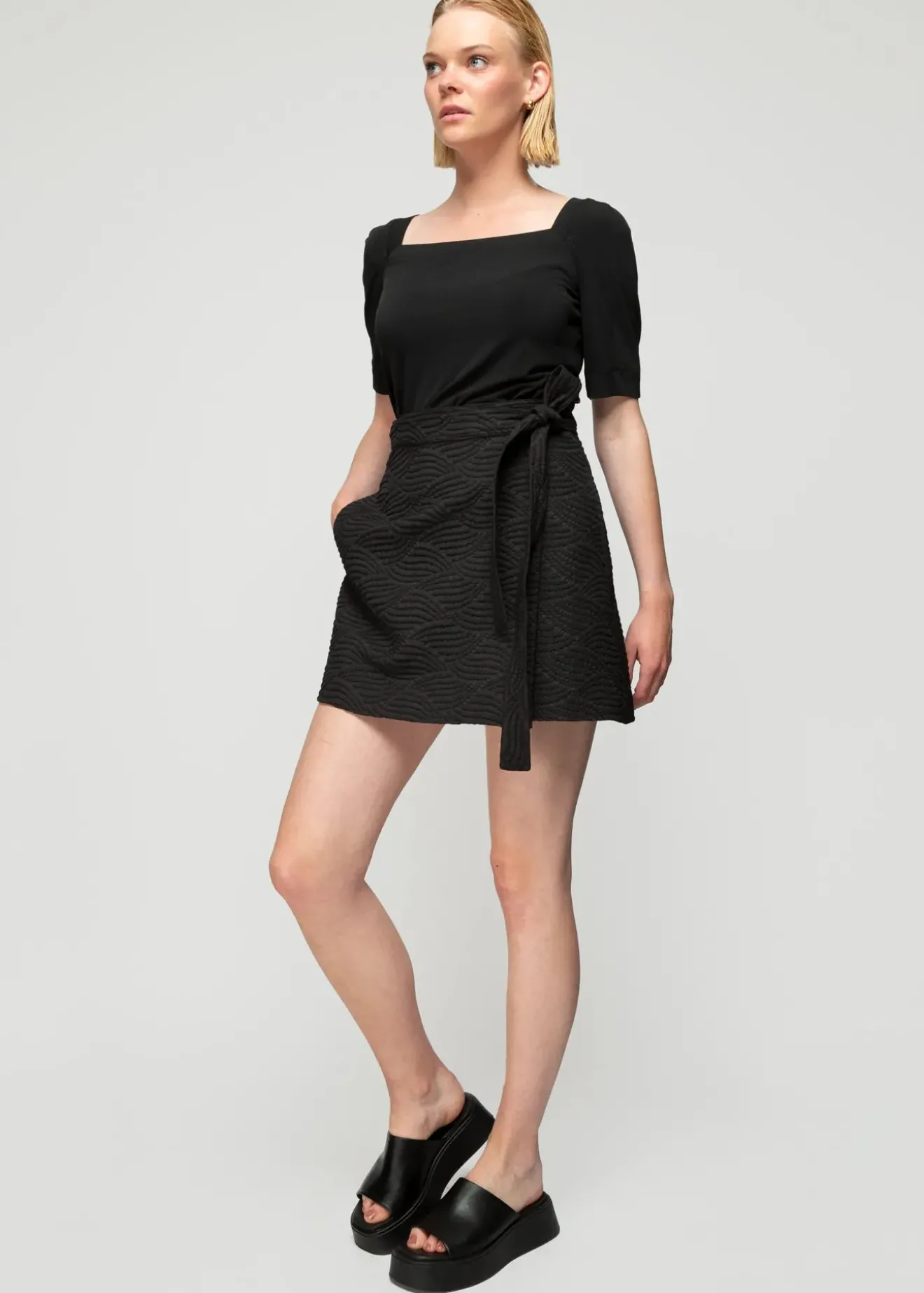 Vanilia Top Met Vierkante Hals Zwart Hot