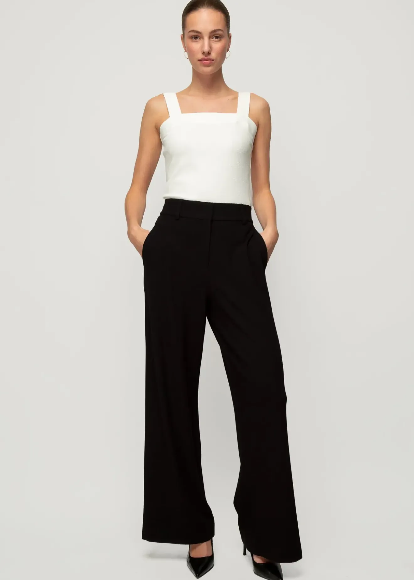 Vanilia Top Met Vierkante Hals Off White Sale