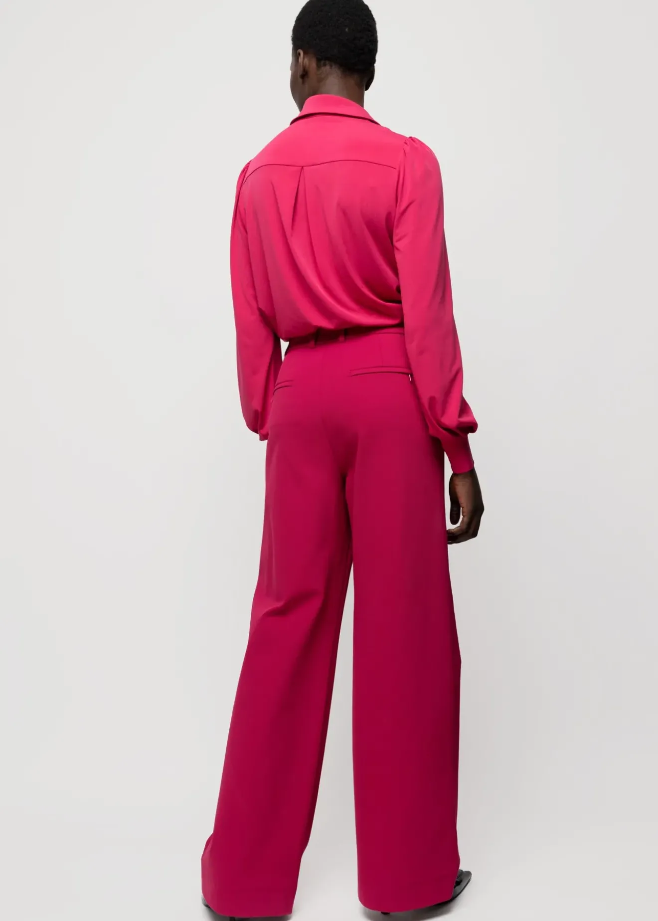 Vanilia Tricot Blouse Met Luxe Knopen Sangria Clearance