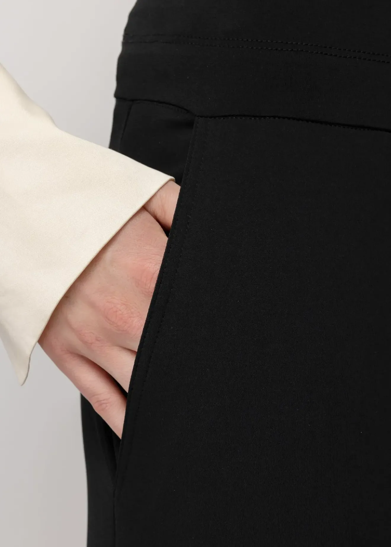 Vanilia Tricot Broek Met Wijde Pijp Zwart Fashion