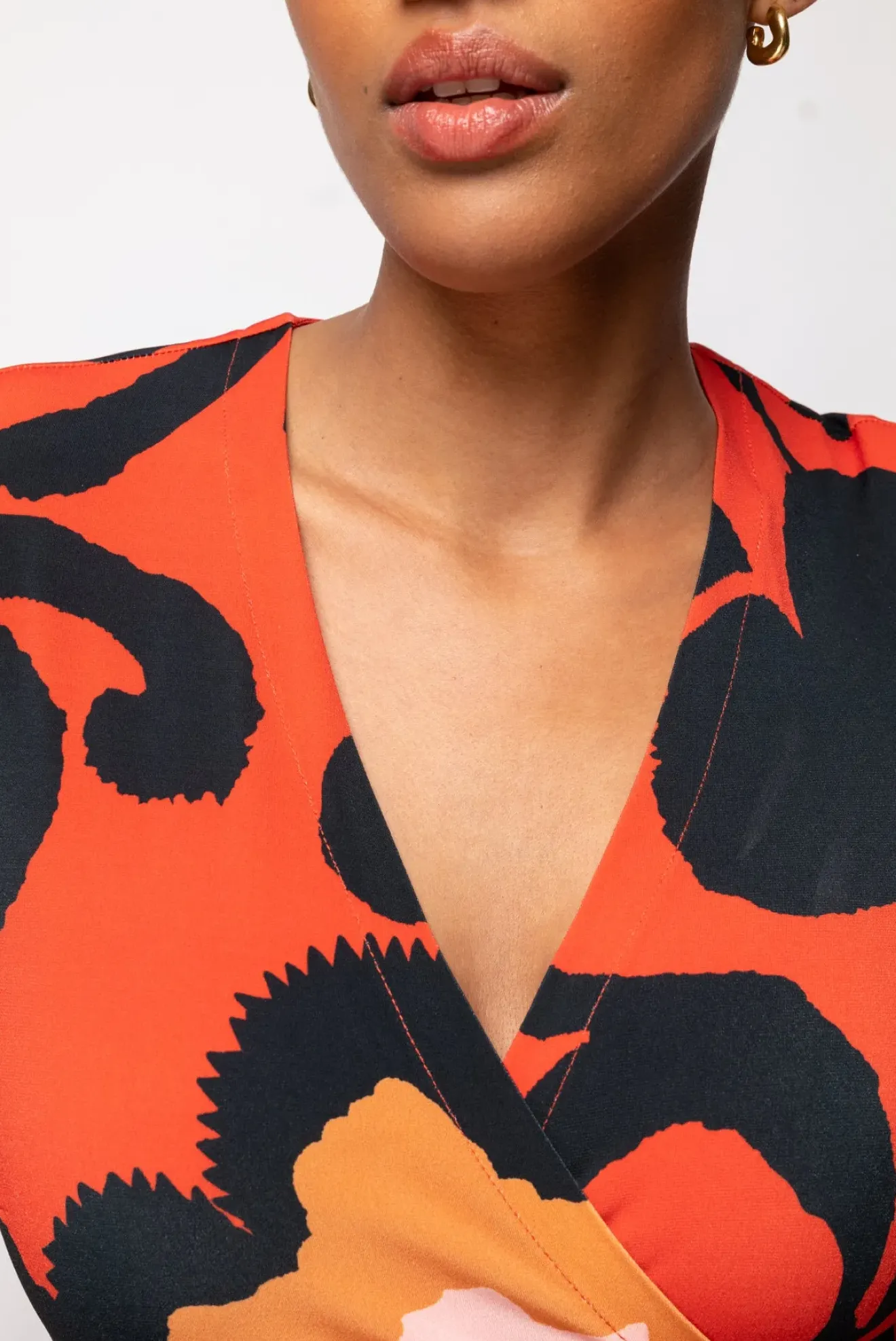 Vanilia Tricot Midi Jurk Met Bloemenprint Poppy / Blush / Pecan Online