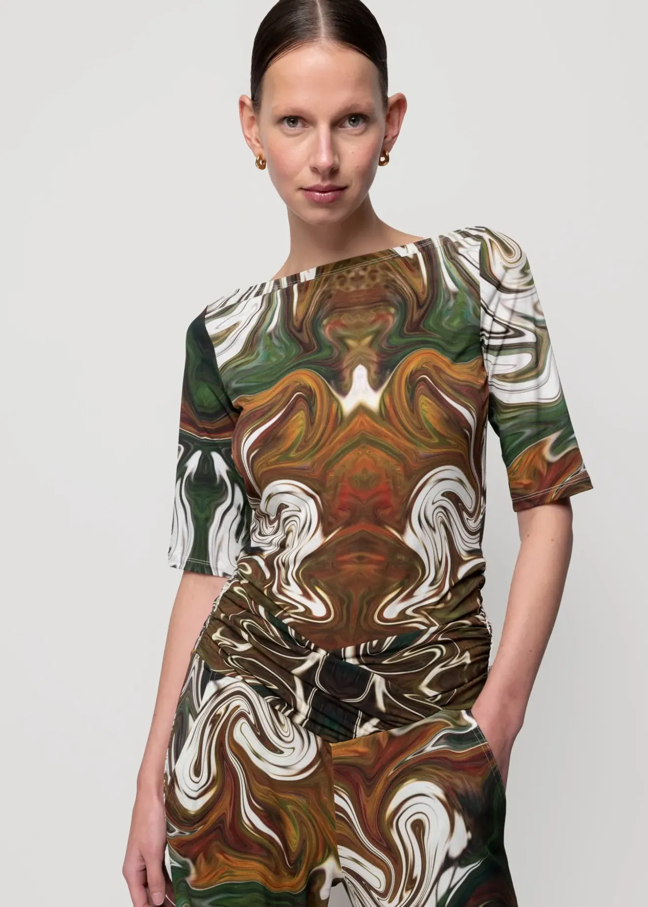 Vanilia Tricot Swirl Top Met Boothals Breen/Olive/Linde Sale