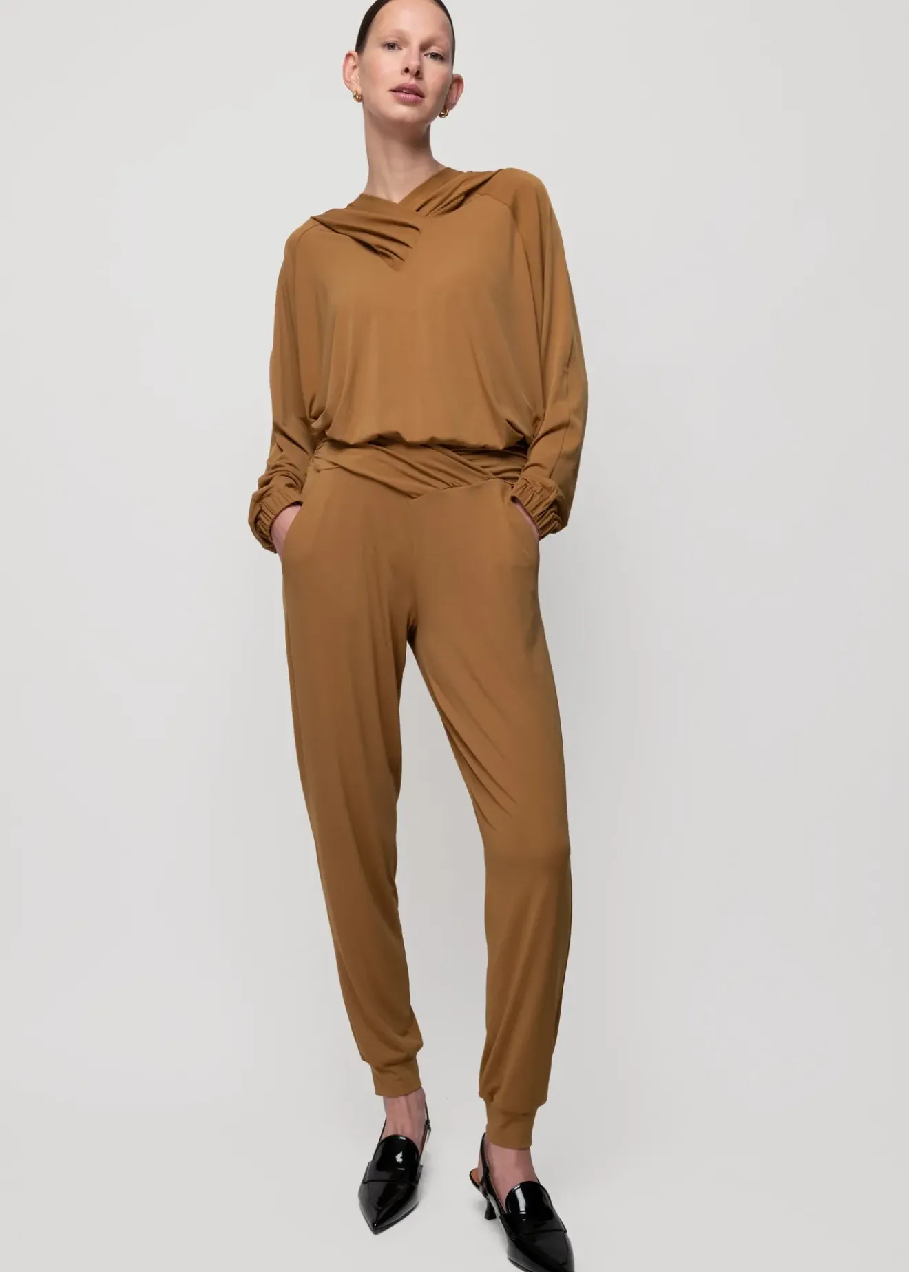 Vanilia Tricot Top Met Capuchon Breen Hot