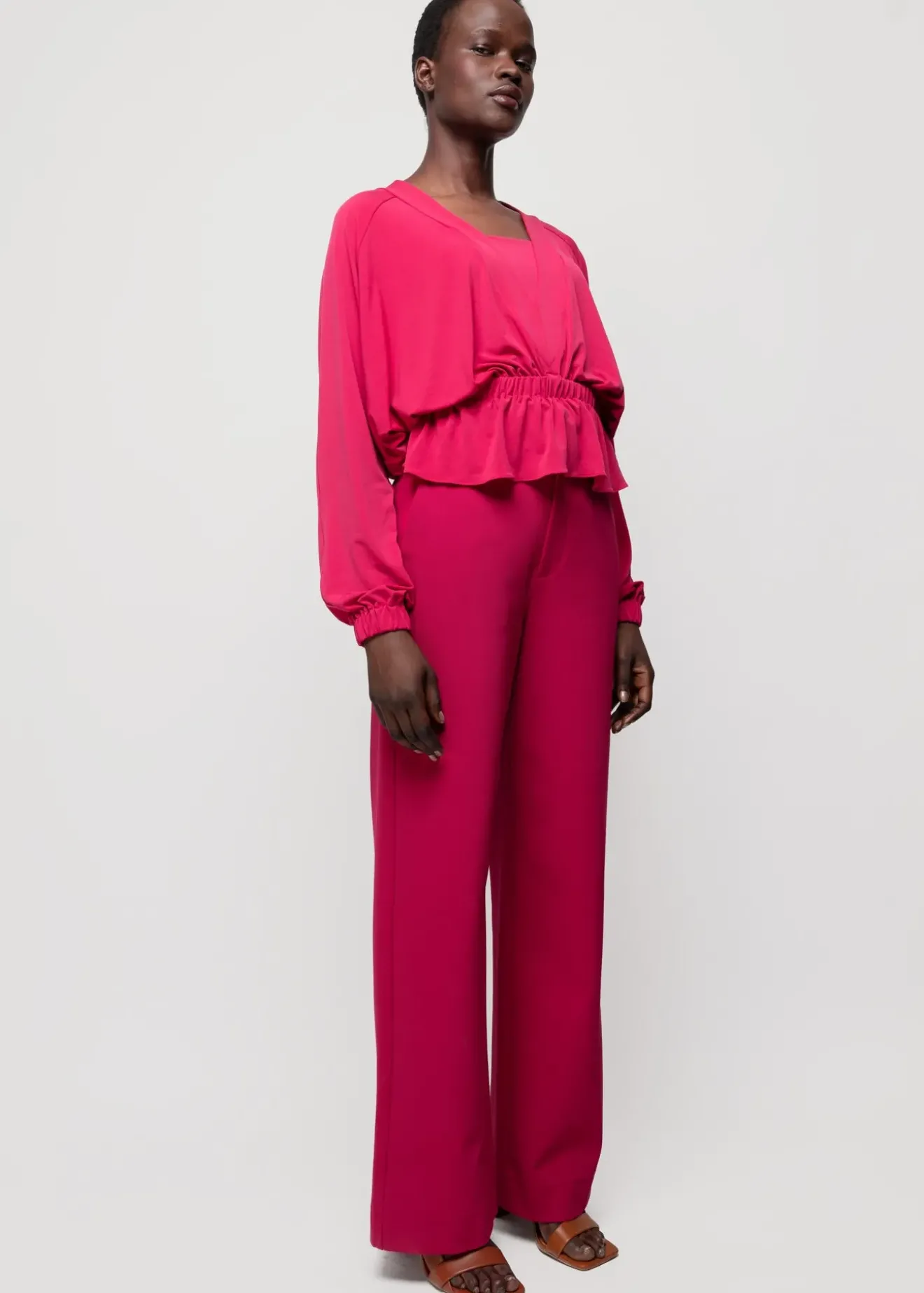 Vanilia Tricot Top Met V-Hals Sangria Clearance