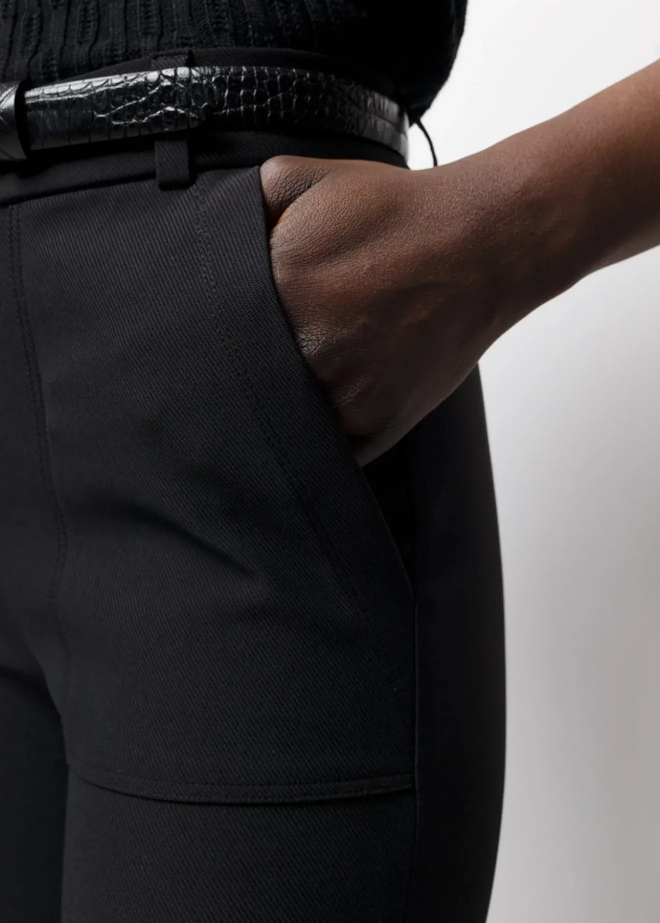 Vanilia Twill Broek Flared Zwart Fashion