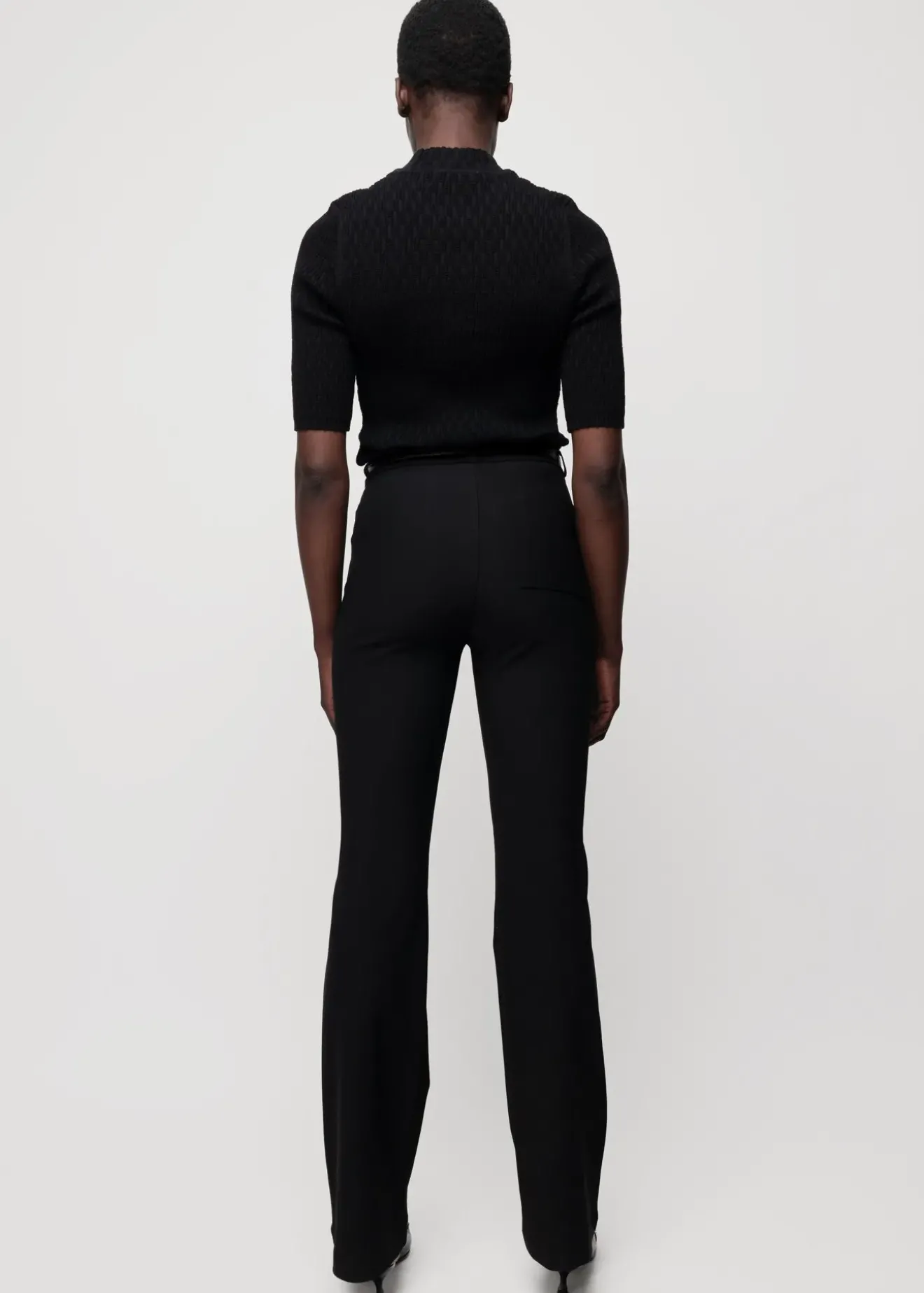 Vanilia Twill Broek Flared Zwart Fashion