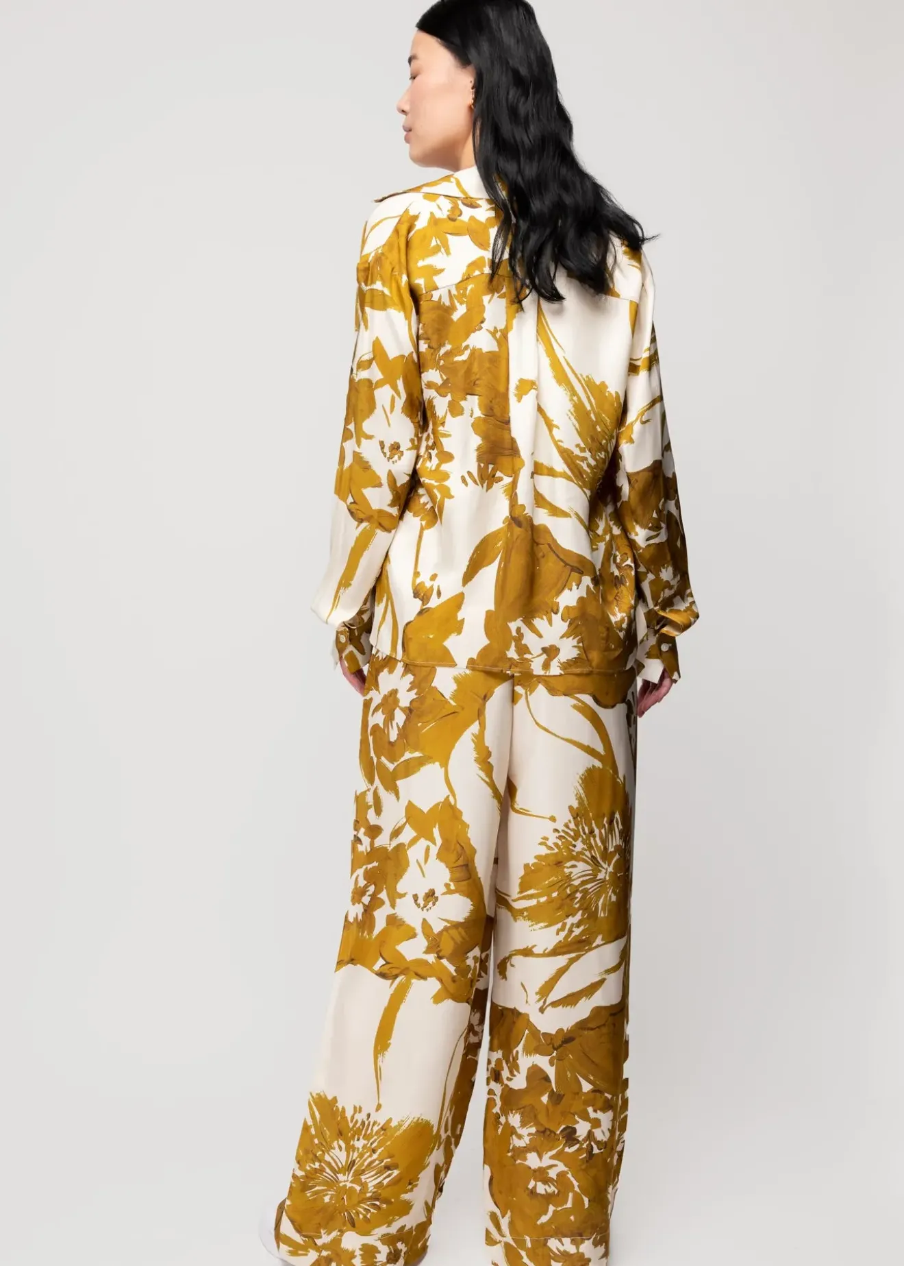 Vanilia Viscose Blouse Met Bloemen Golden Ochre / Crema Online