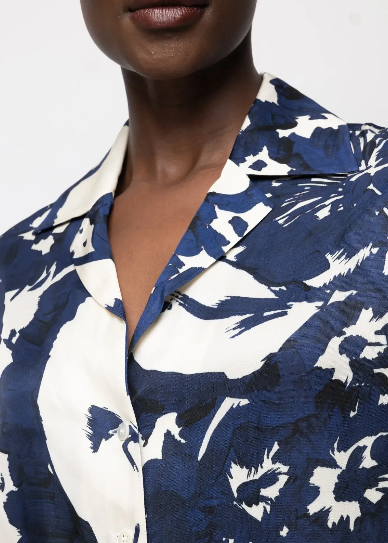 Vanilia Viscose Blouse Met Bloemen Classic Navy / Ecru Fashion