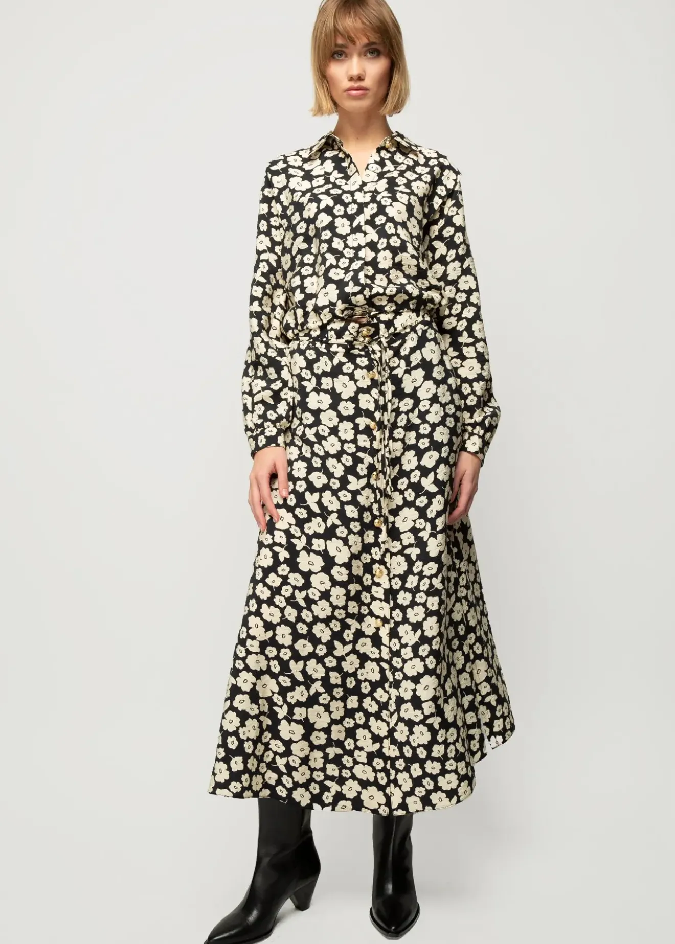 Vanilia Viscose Blouse Met Bloemenprint Black/Warm Ecru Discount