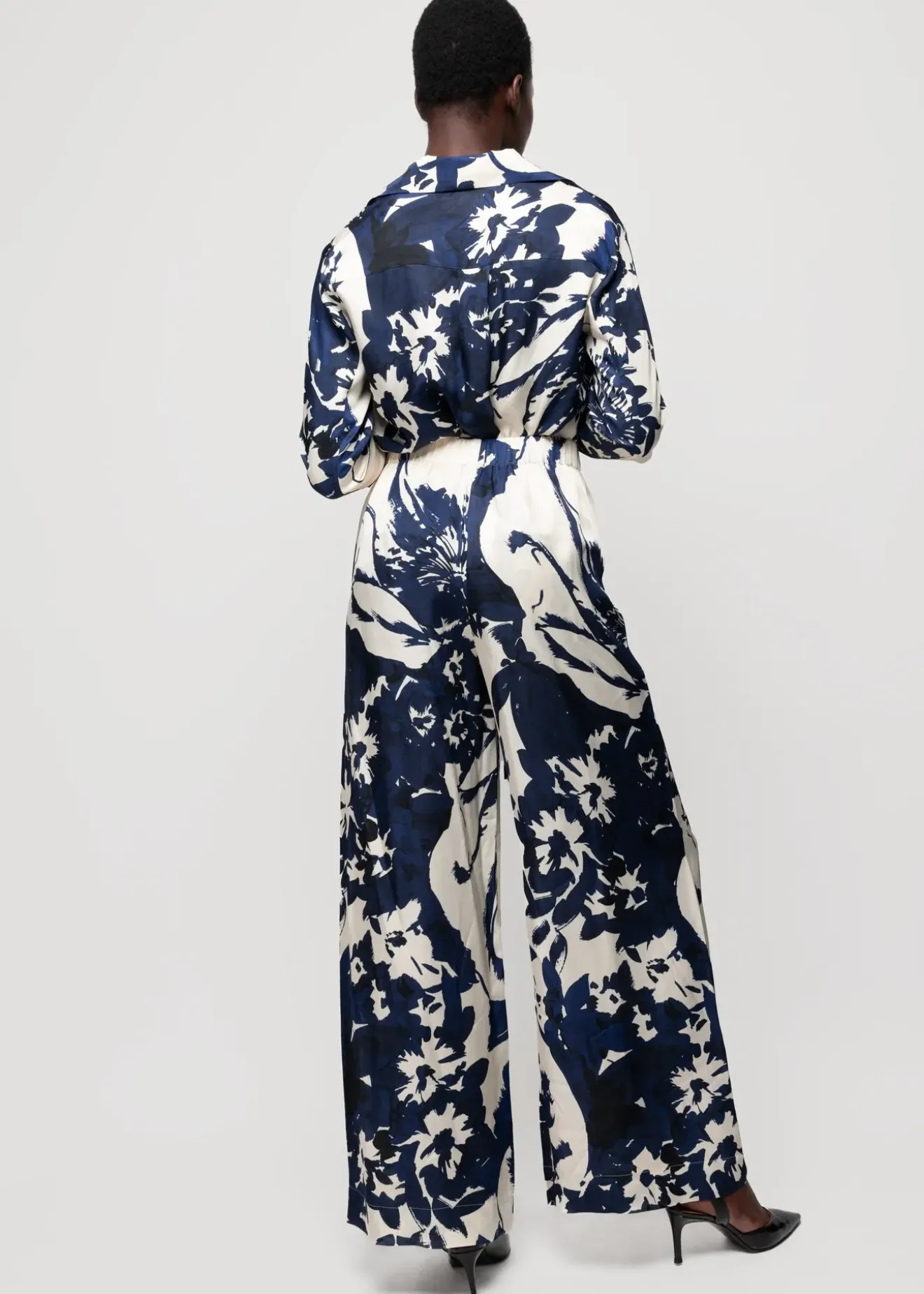 Vanilia Viscose Broek Met Bloemen Classic Navy / Ecru Discount