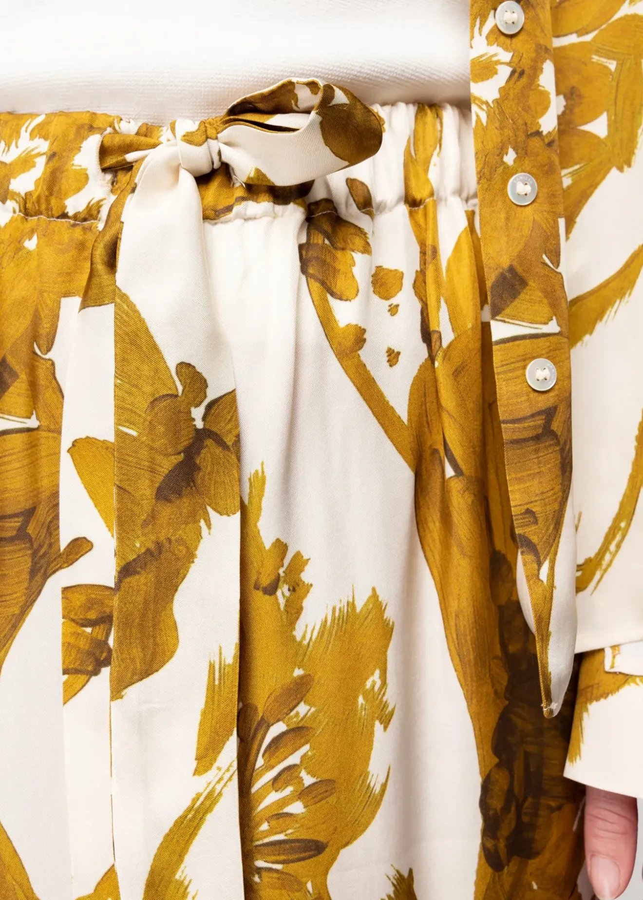 Vanilia Viscose Broek Met Bloemen Golden Ochre / Crema Sale