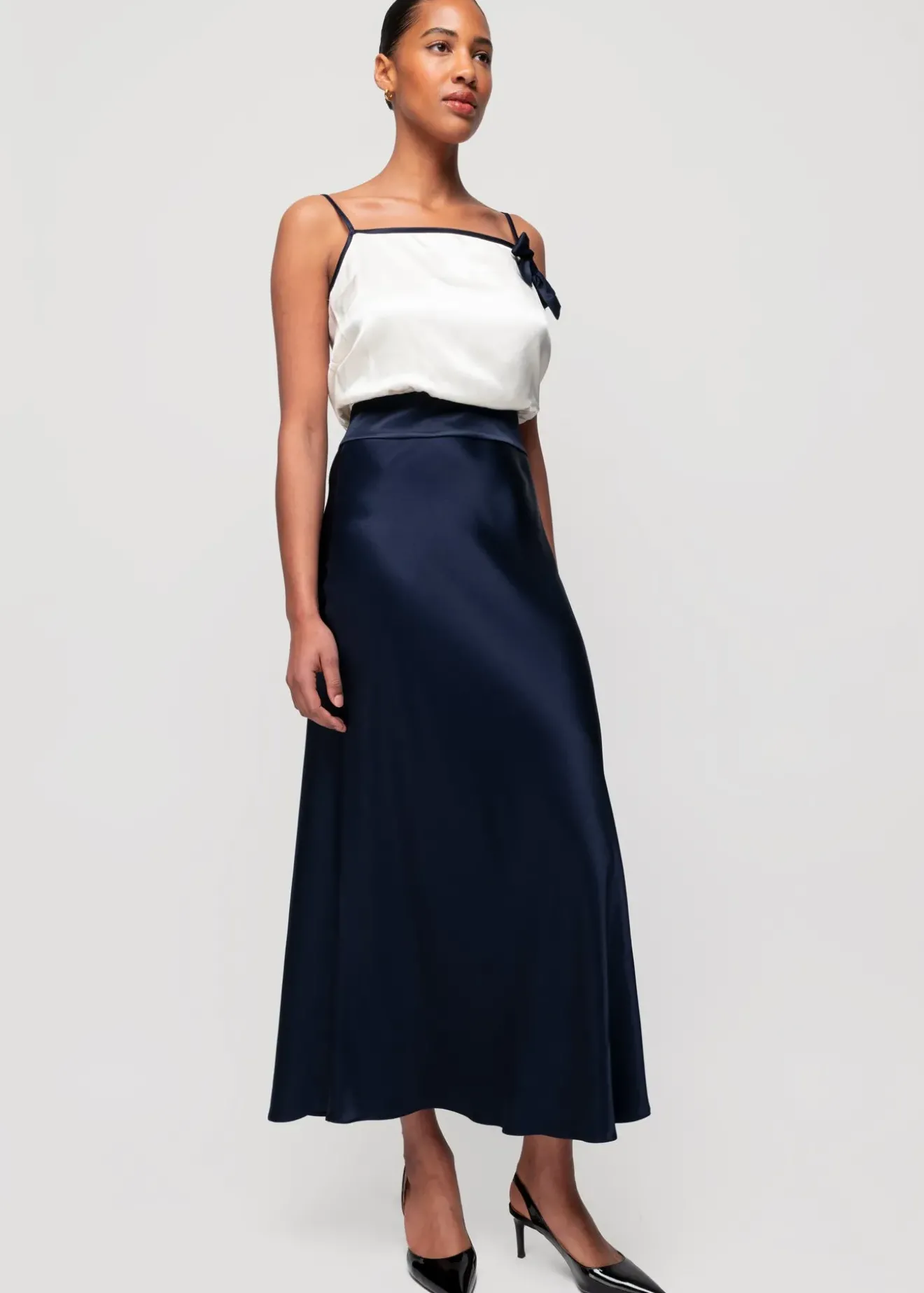 Vanilia Viscose Midi Rok Classic Navy Hot