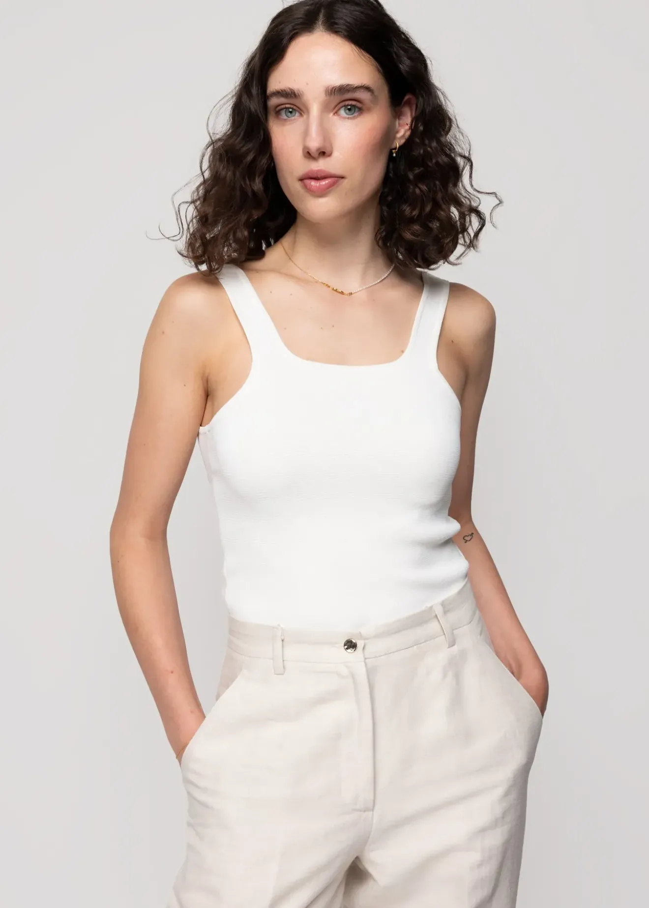 Vanilia Viscose Singlet Ecru New