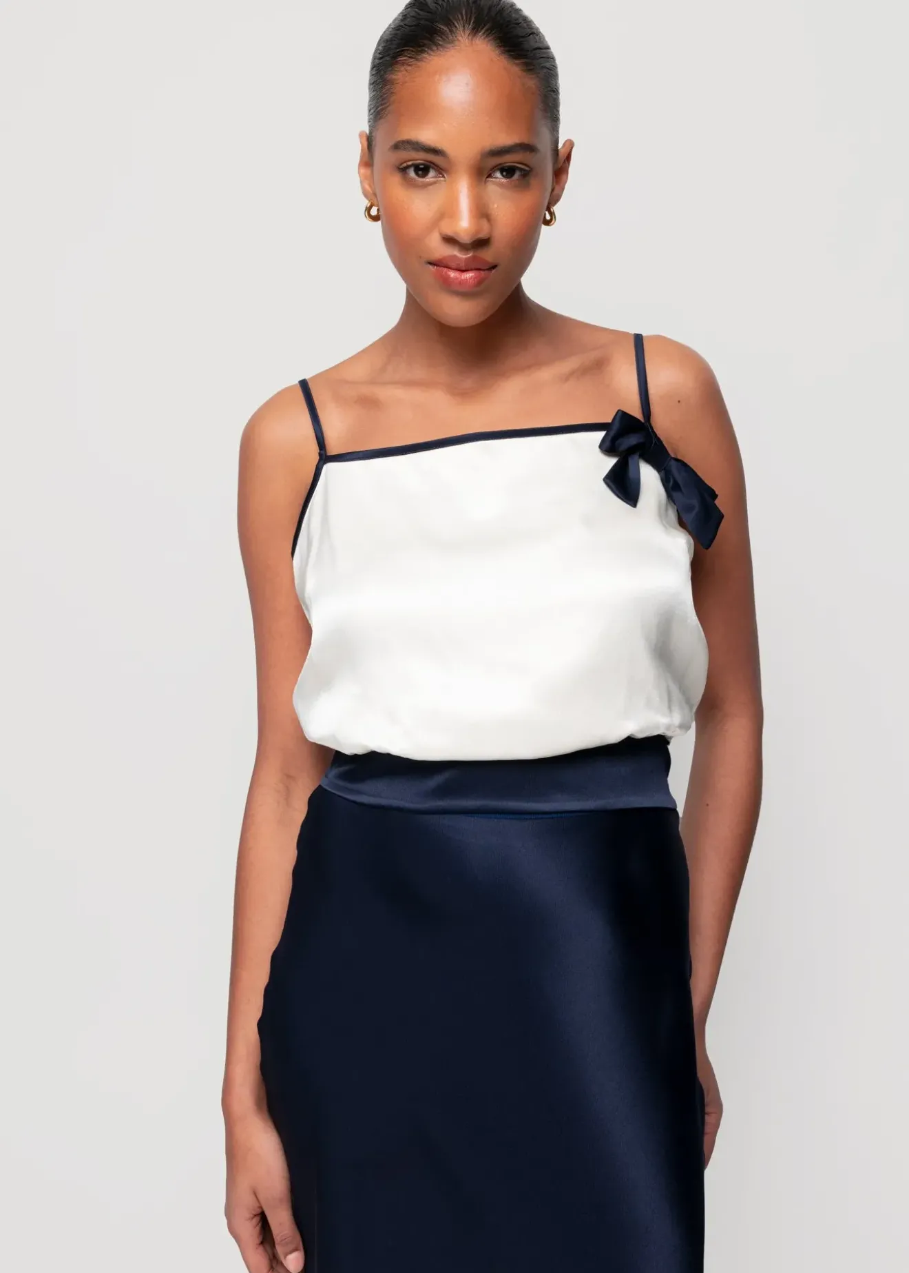 Vanilia Viscose Top Met Strik Whisper White Sale