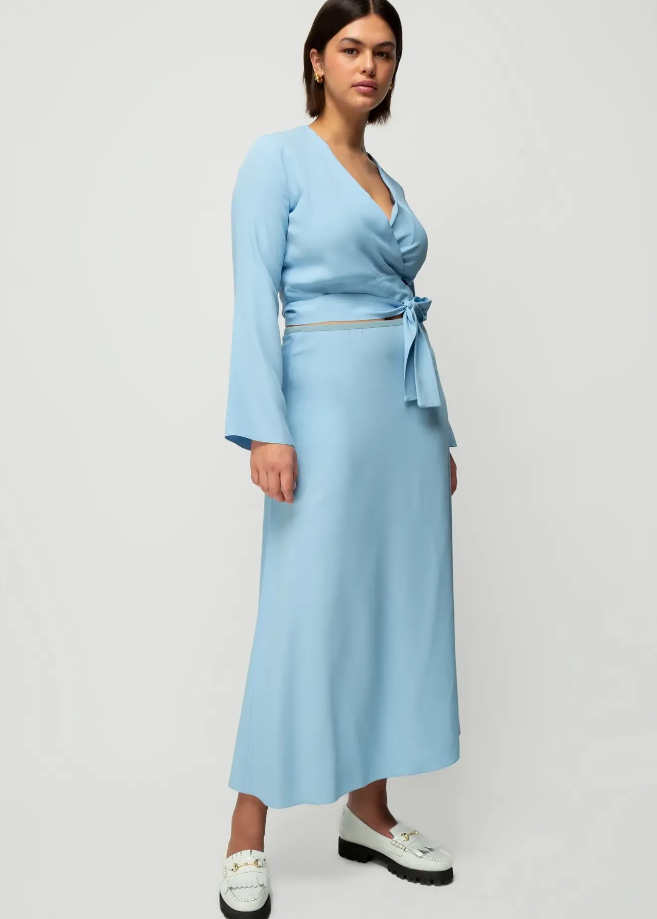 Vanilia Viscose Wrap Top Frost Blue Fashion