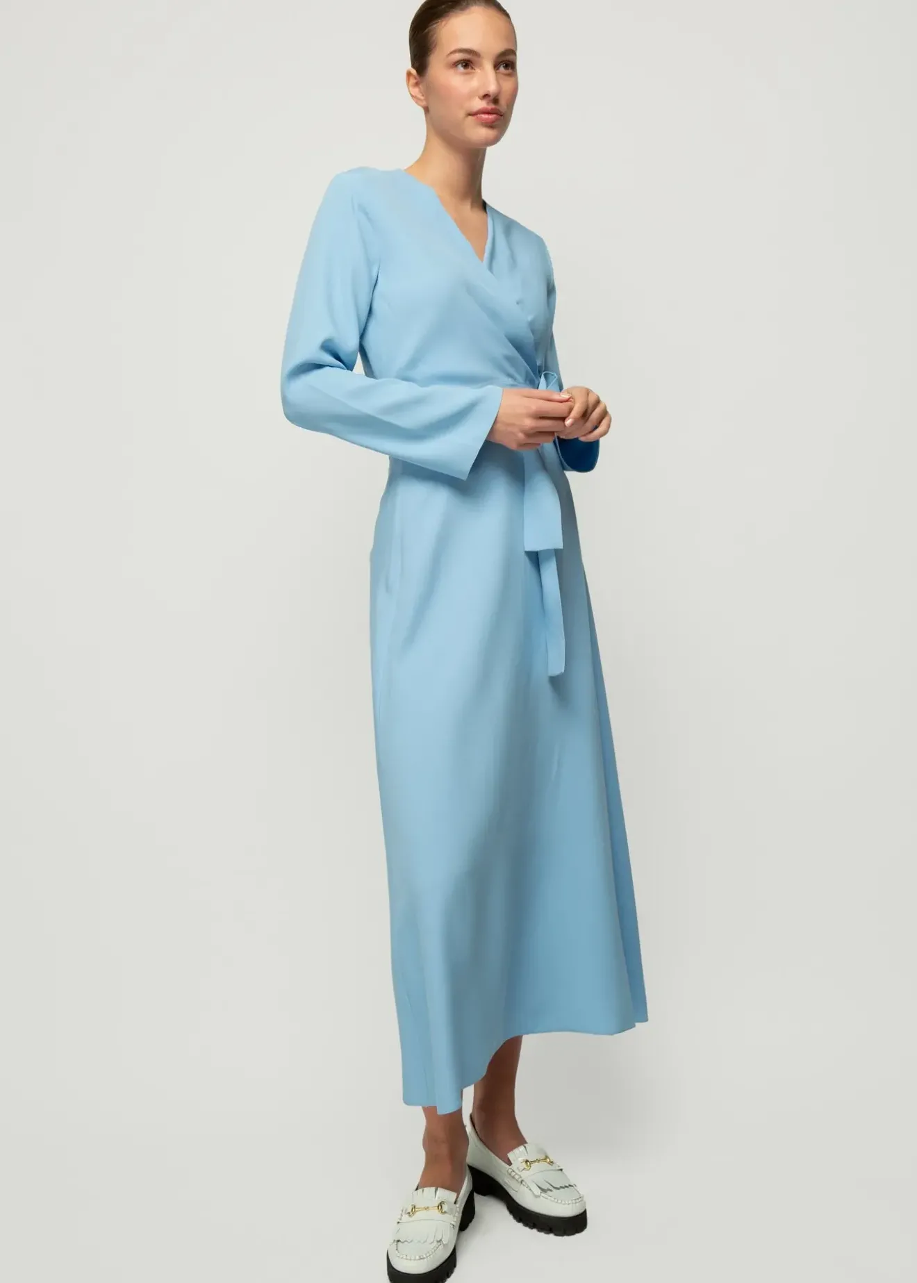 Vanilia Viscose Wrap Top Frost Blue Fashion