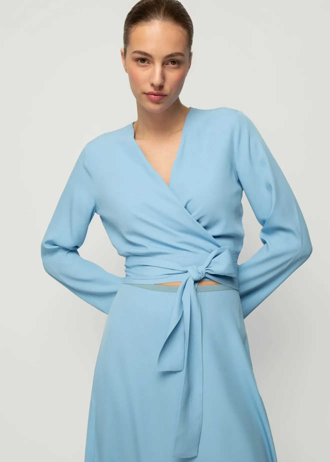 Vanilia Viscose Wrap Top Frost Blue Fashion