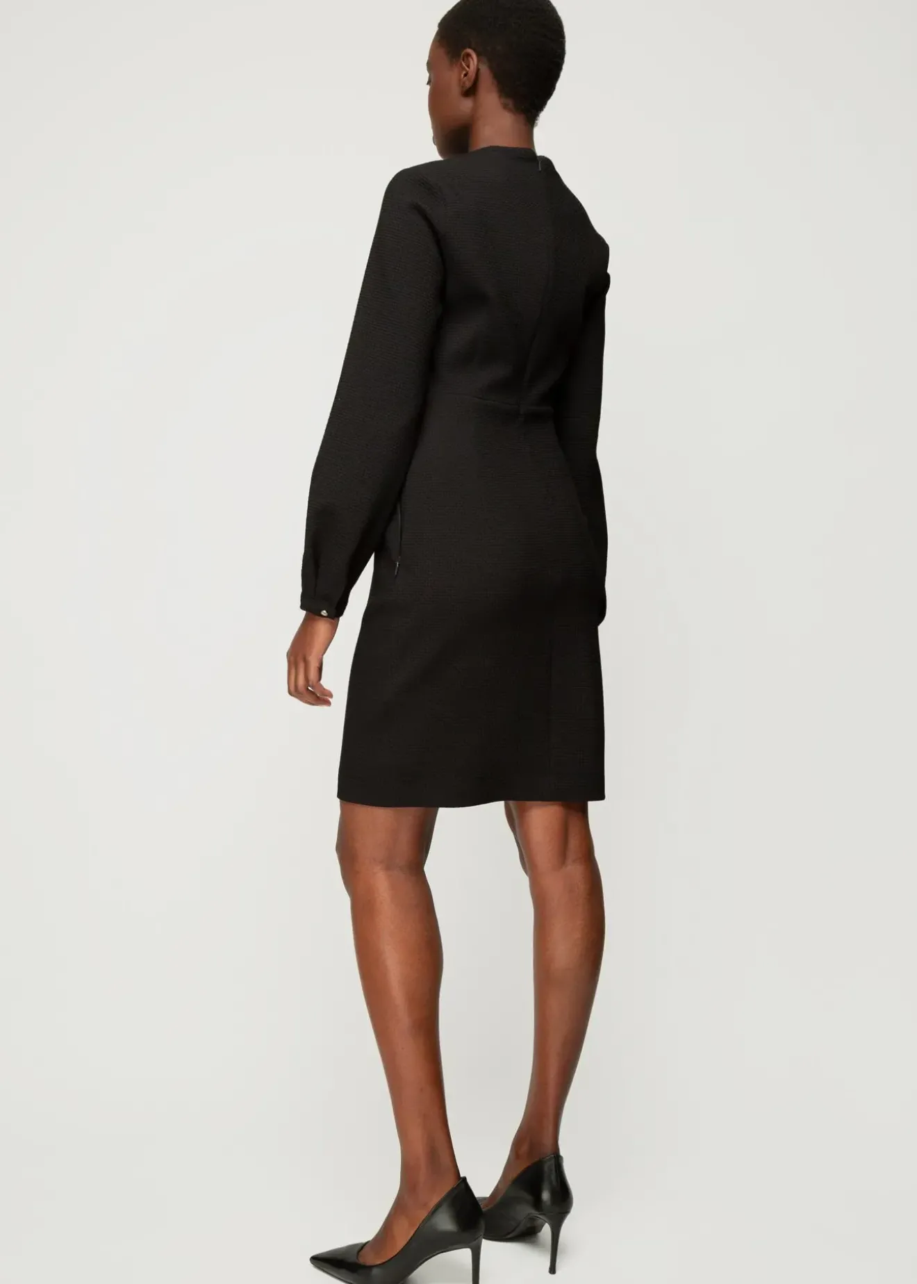 Vanilia Wafel Jurk Met Couture Mouwen Zwart Discount